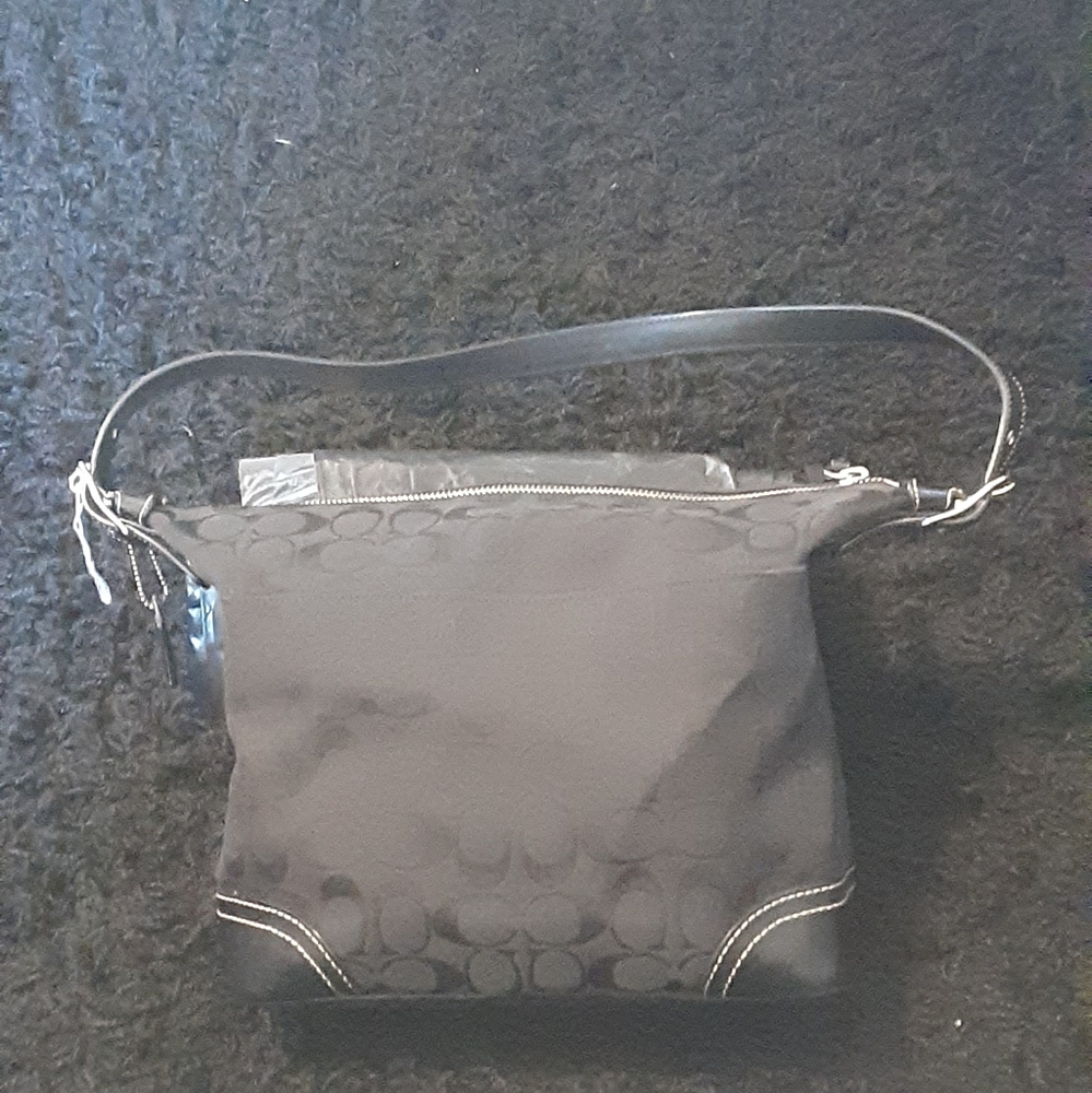 Coach small handbag - Picture 5 of 6